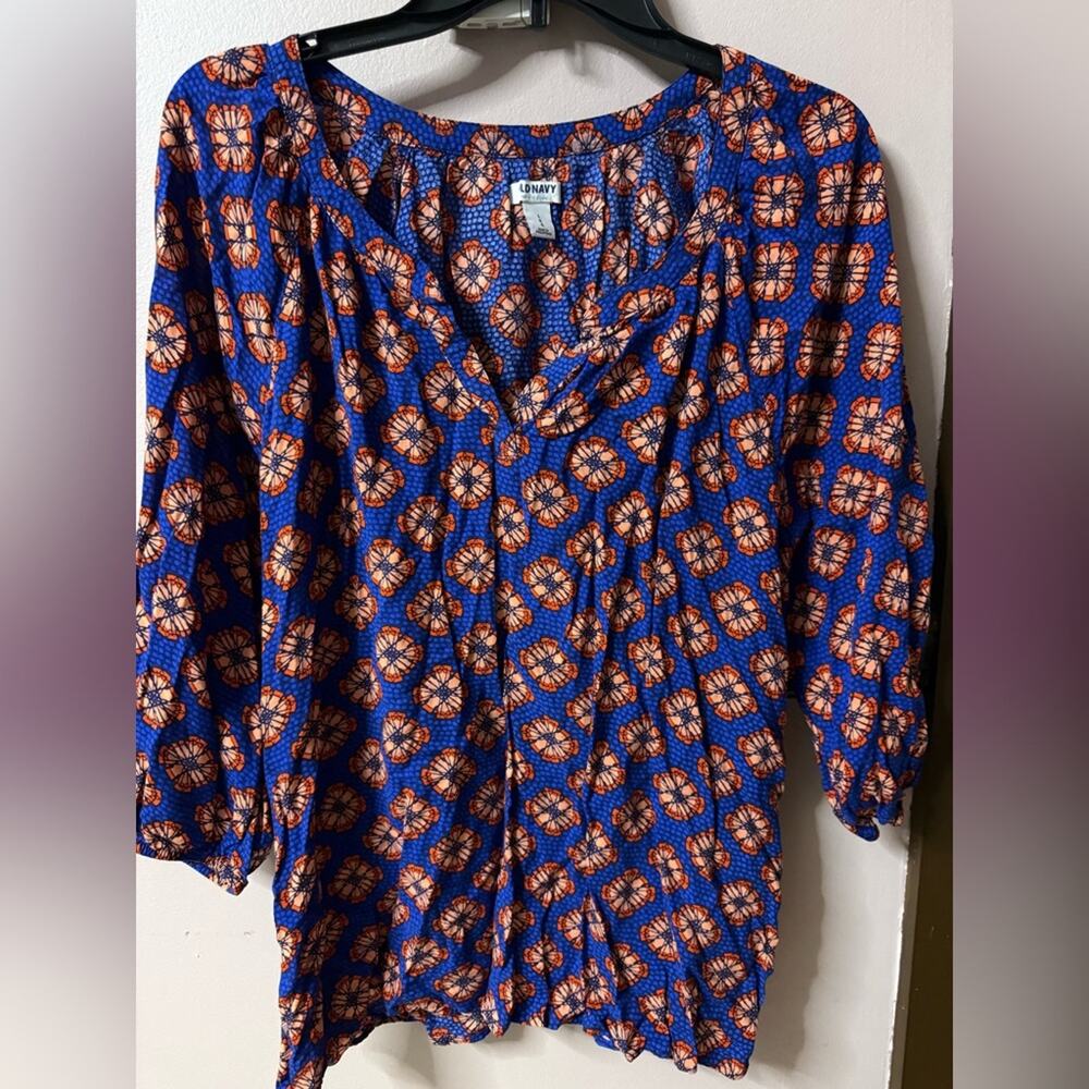 Old Navy Womens Size Large Diamond V-neck Blue Blouse Short Sleeve